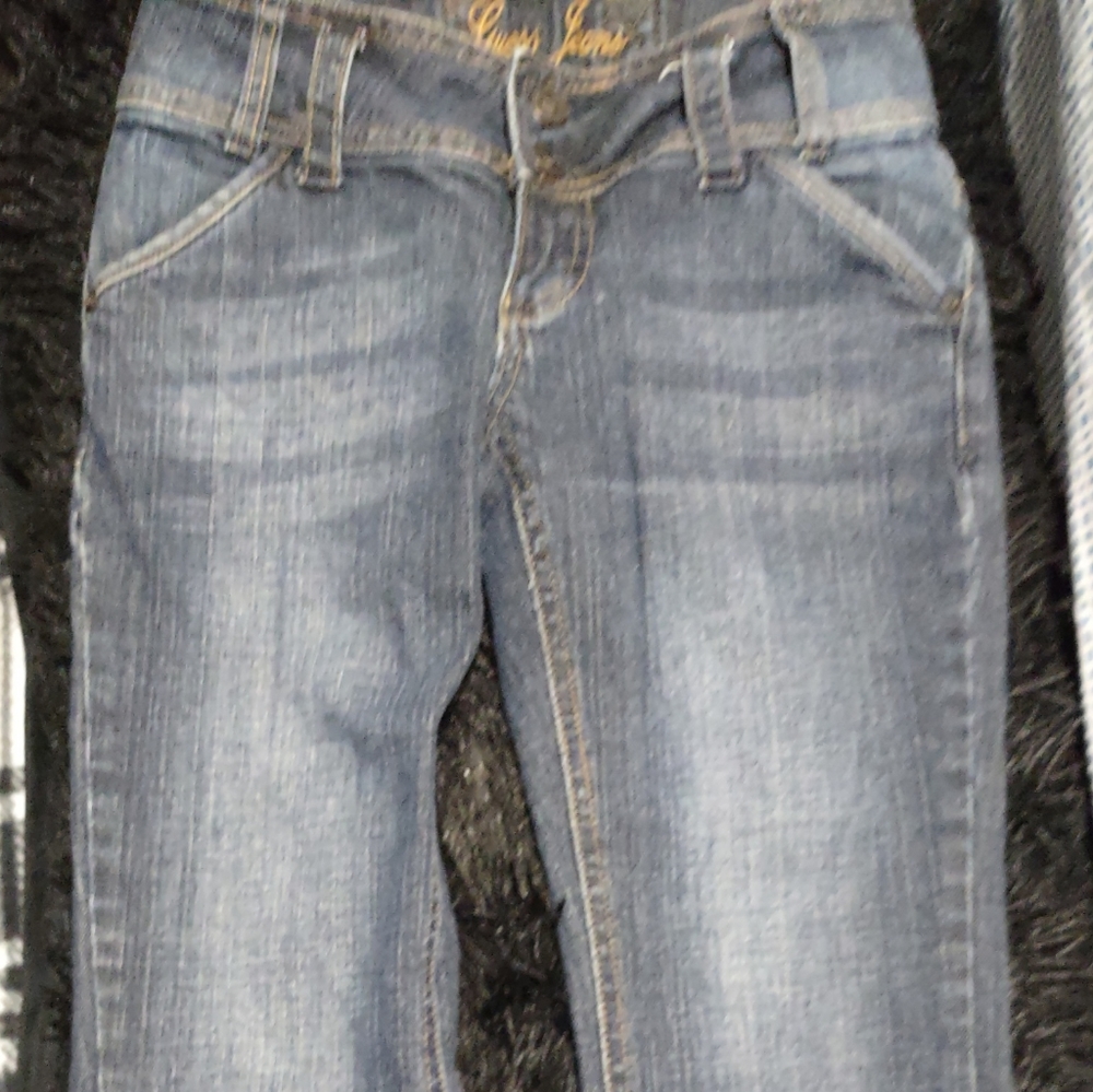 Guess denim capris